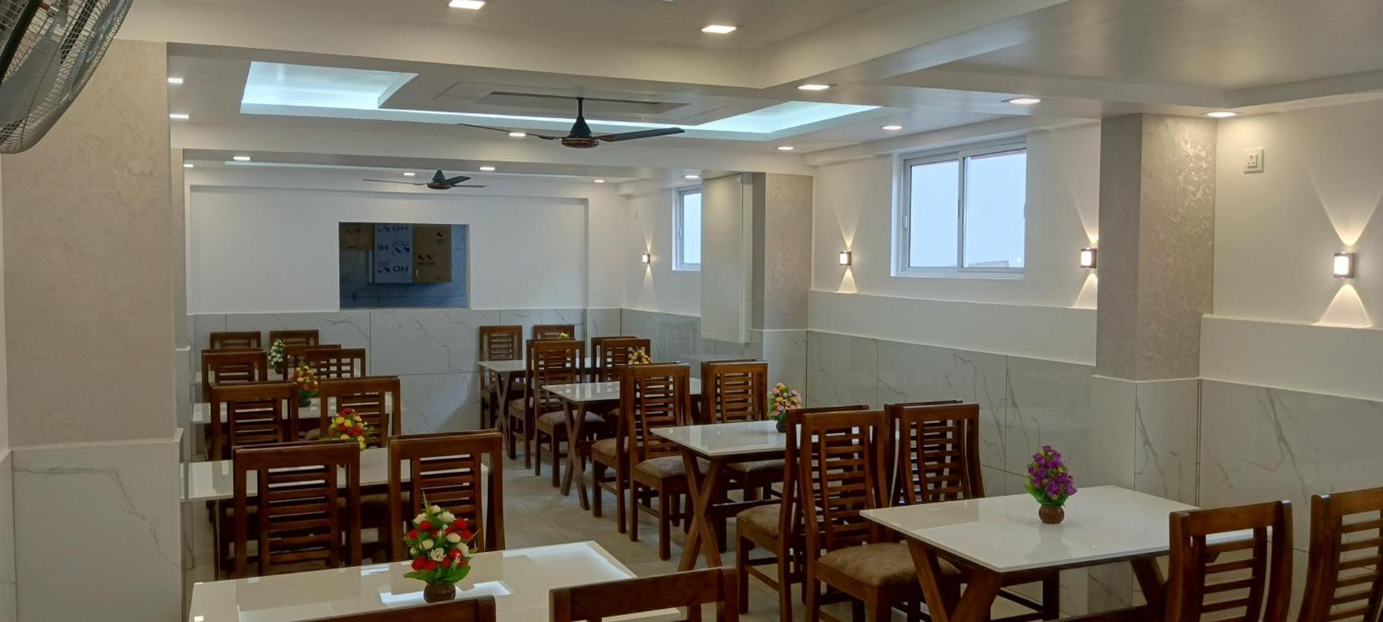 Cochin Airport Hotel Kochi Exterior foto